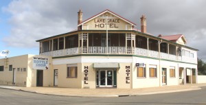 Lake Grace Hotel/Motel